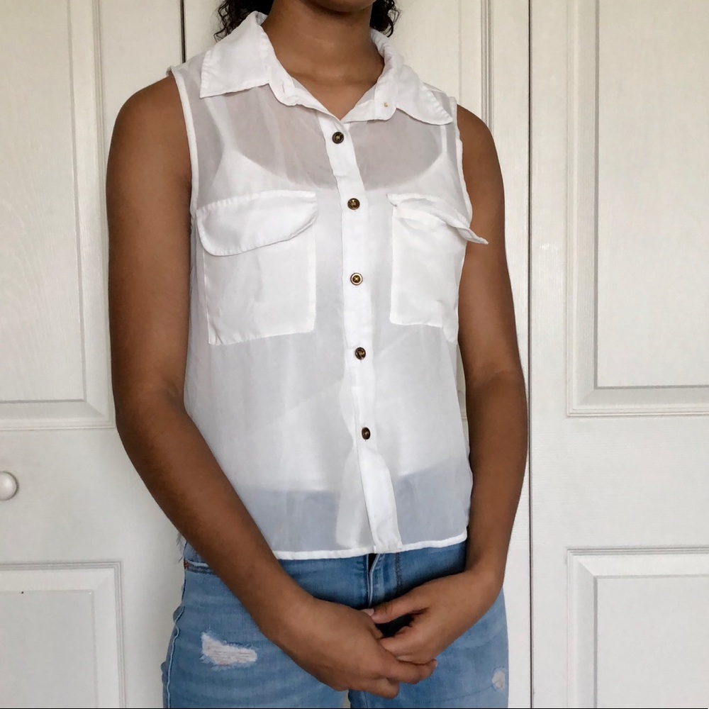 Button up sleeveless shirt
